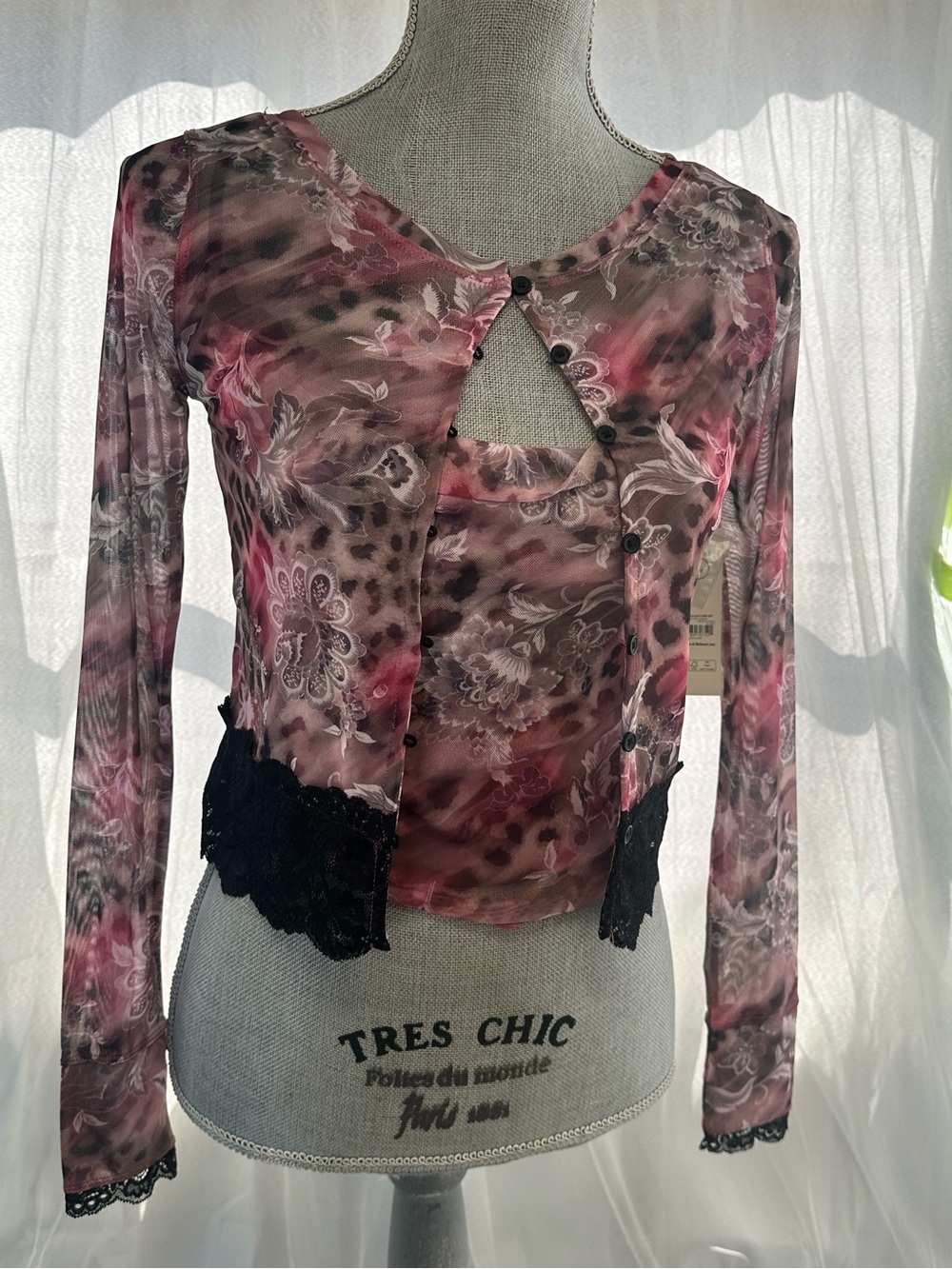 2piece No Boundaries Pink Floral Sheer Long-Sleeve Top with Black Lace Trim